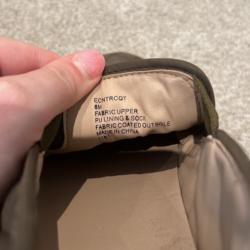 Steve Madden Ecentrcq Slip-On Sneaker Olive Size 8M - Picture 6 of 6